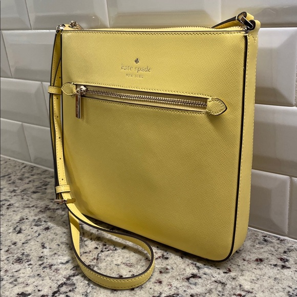 Kate Spade Sadie North South Crossbody Bag EUC - Picture 3 of 14